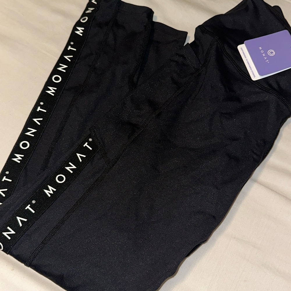 Monat Mesh Paneled Active Legging size M